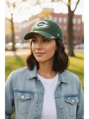 47 Green Bay Packers NFL Adjustable Green Hat with Sequin Logo & Embroidery